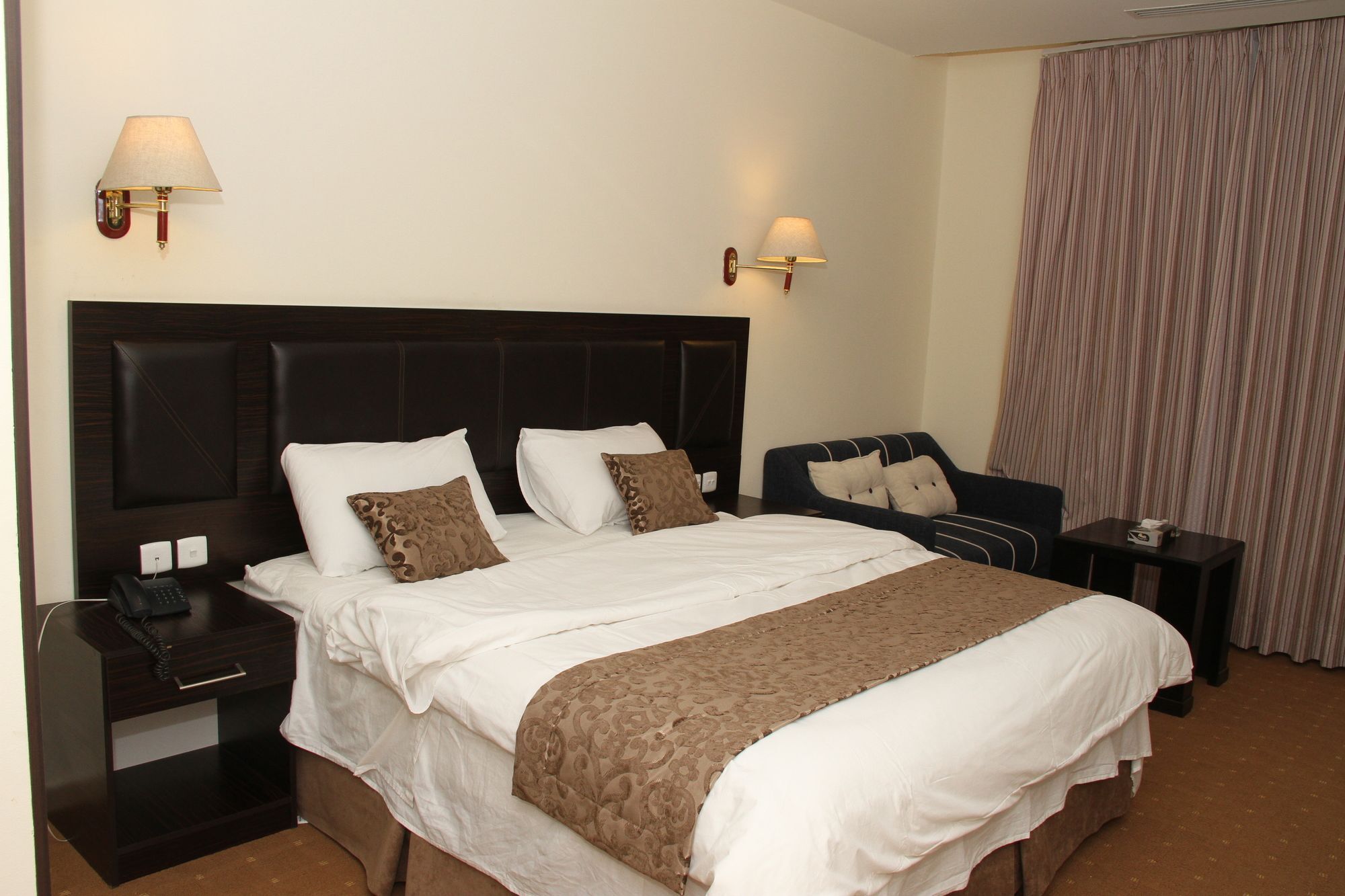 Jeddah Palace Hotel Amman Eksteriør bilde